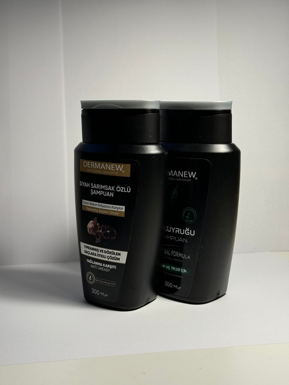 DERMANEW BLACK GARLIC SHAMPOO 300 ml